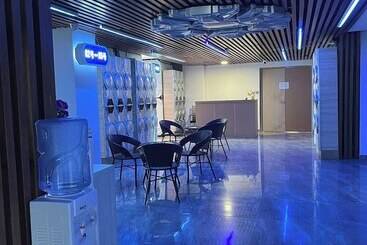هتل کپسول Jianpuke Space Capsule Backpacker Hostel