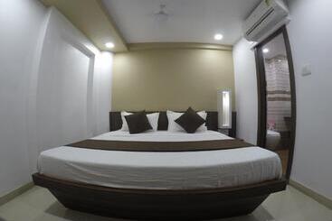 New Hotel Ideal