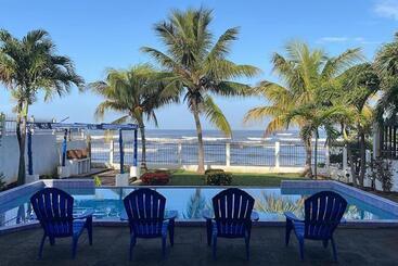 پانسیون Casa Playa Jade