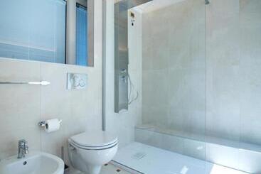 پانسیون Queen Suite Di Opera Arte Rooms