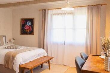 פנסיון Rustic Inn Bed And Breakfast