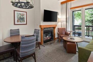 استراحتگاه 1124a 2 Bdrm The Pines Ski In Ski Out Lodge At Spruce Peak