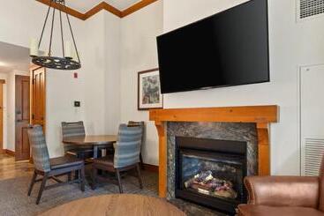 استراحتگاه 1124a 2 Bdrm The Pines Ski In Ski Out Lodge At Spruce Peak