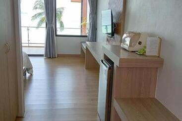 2sis S Khanom Resotel