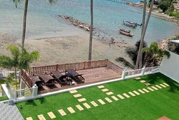 2sis S Khanom Resotel