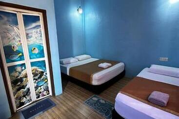 هاستل Perhentian Village Inn