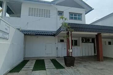 Canal Dusun Muda Homestay Kota Bharu