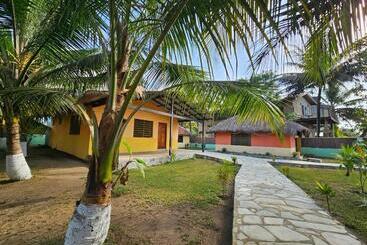 هتل Uzoma S Lodge