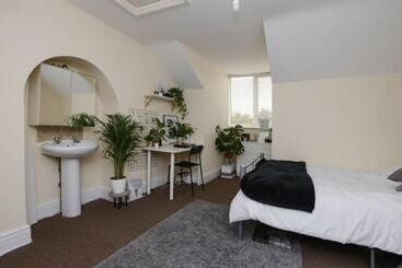 پانسیون Kasu Lodge   Sneinton, Nottingham