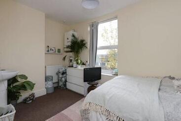 پانسیون Kasu Lodge   Sneinton, Nottingham