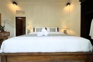 膳宿费 Pranawa Guest House