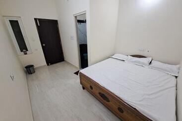 پانسیون Puducherry Villa