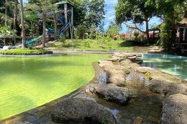 Ranong Resort And Laguna