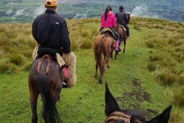 تختخواب و صبحانه Casa Del Montañero