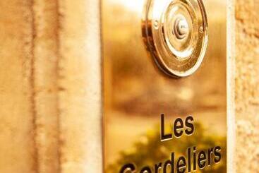 تختخواب و صبحانه Les Cordeliers