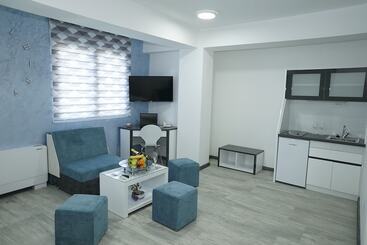 هتل Astera Apart