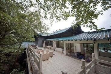 هتل Guilin Crystal Crescent Moon