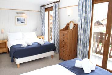 هتل Hôtel Les Dents Blanches