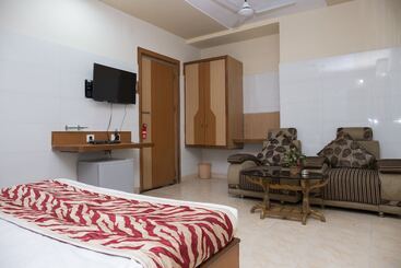 هتل Oyo Rooms Bajrakabati Road