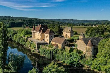 هتل Hôtel Restaurant De Bouilhac  Les Collectionneurs