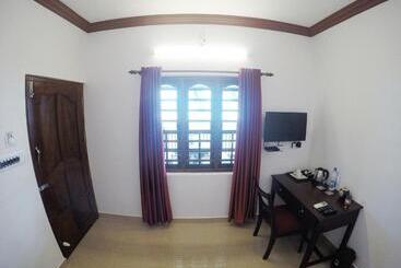 هتل Sapphire Club Cherai Beach Villa