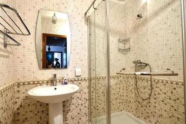 هاستل Amar Guest House