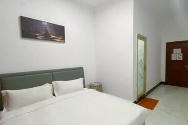 هاستل Easy Backpackers Paradise