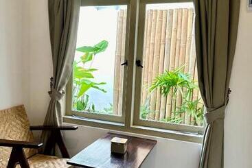 هاستل Ijen Haus
