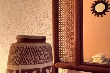 هتل Hostel Paricutín