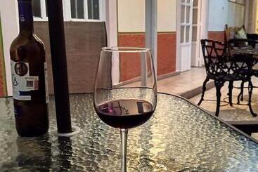 هتل Hostel Paricutín