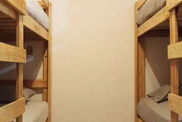 هتل Hostel Paricutín