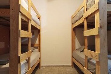 هتل Hostel Paricutín