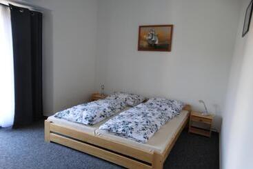 Ubytování Na Tvrzi