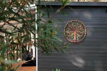 پانسیون Island Alive Guest House