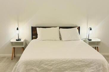 بنسيون Waterfront Basement Unit Near Mgm