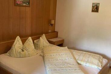 Bed and Breakfast Pension Obermair