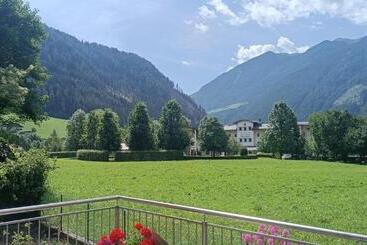 Bed and Breakfast Pension Obermair