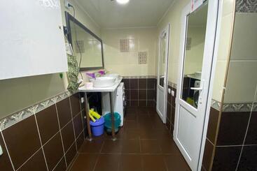 Dom Hostel