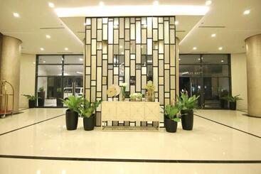 Executive Luxury 2br Condo Unit In Mckinley Hill Bgc Taguig