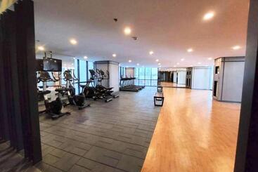 Executive Luxury 2br Condo Unit In Mckinley Hill Bgc Taguig