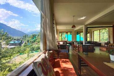 هتل The Satvic Retreat