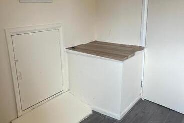 پانسیون Georgian Double Near City Centre