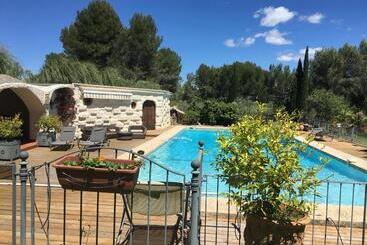 پانسیون Logement Provence Dans Domaine Oléicole