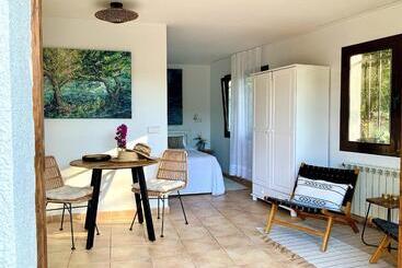 پانسیون Villa Marlena, Calonge, 1 Amazing Private Studio Appartement With Private Pool In Quiet Area, Adults