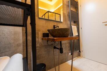استراحتگاه The Vinum Suites