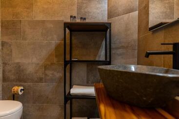 استراحتگاه The Vinum Suites