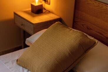 استراحتگاه The Vinum Suites
