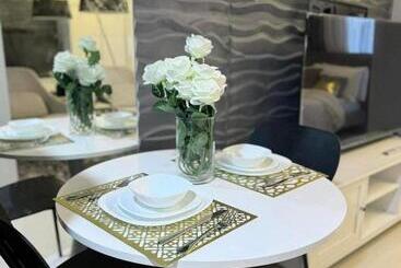 تختخواب و صبحانه Demillo Style Suites At Smdc