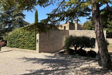 تختخواب و صبحانه La Suite Gordes