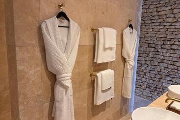 تختخواب و صبحانه La Suite Gordes
